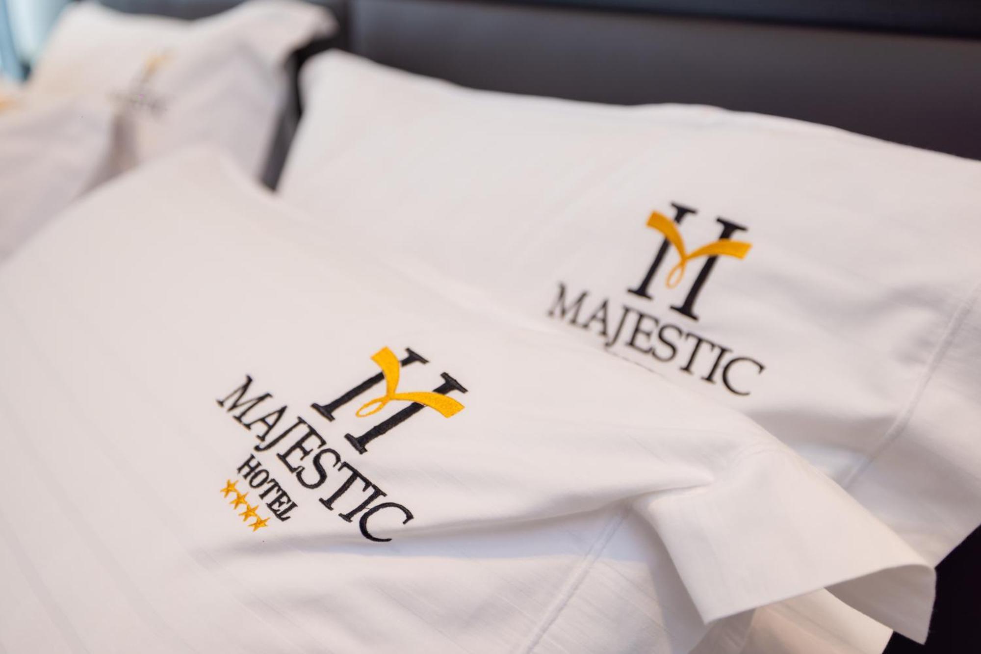 Hotel Majestic Radhima Kültér fotó