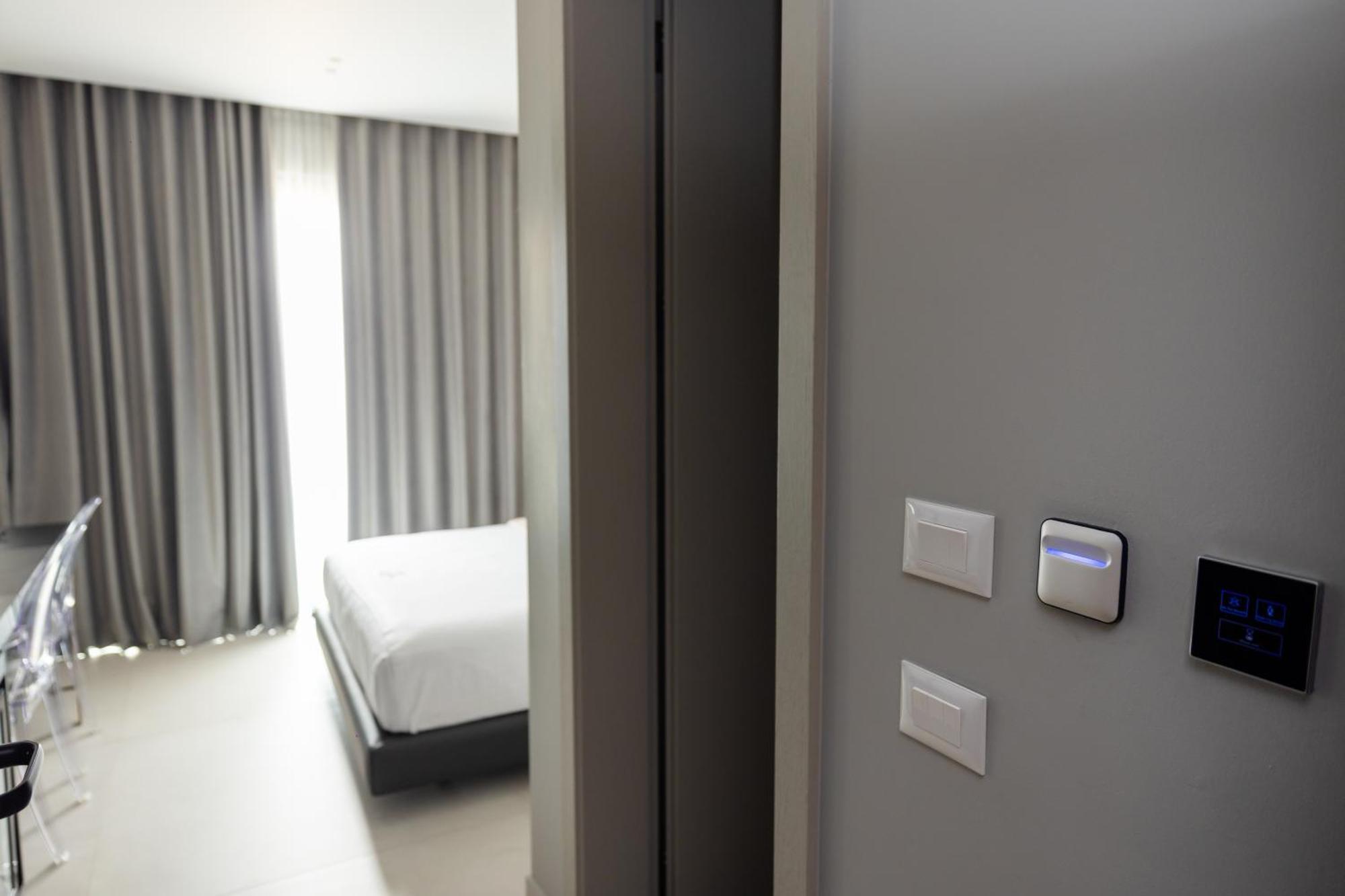 Hotel Majestic Radhima Kültér fotó