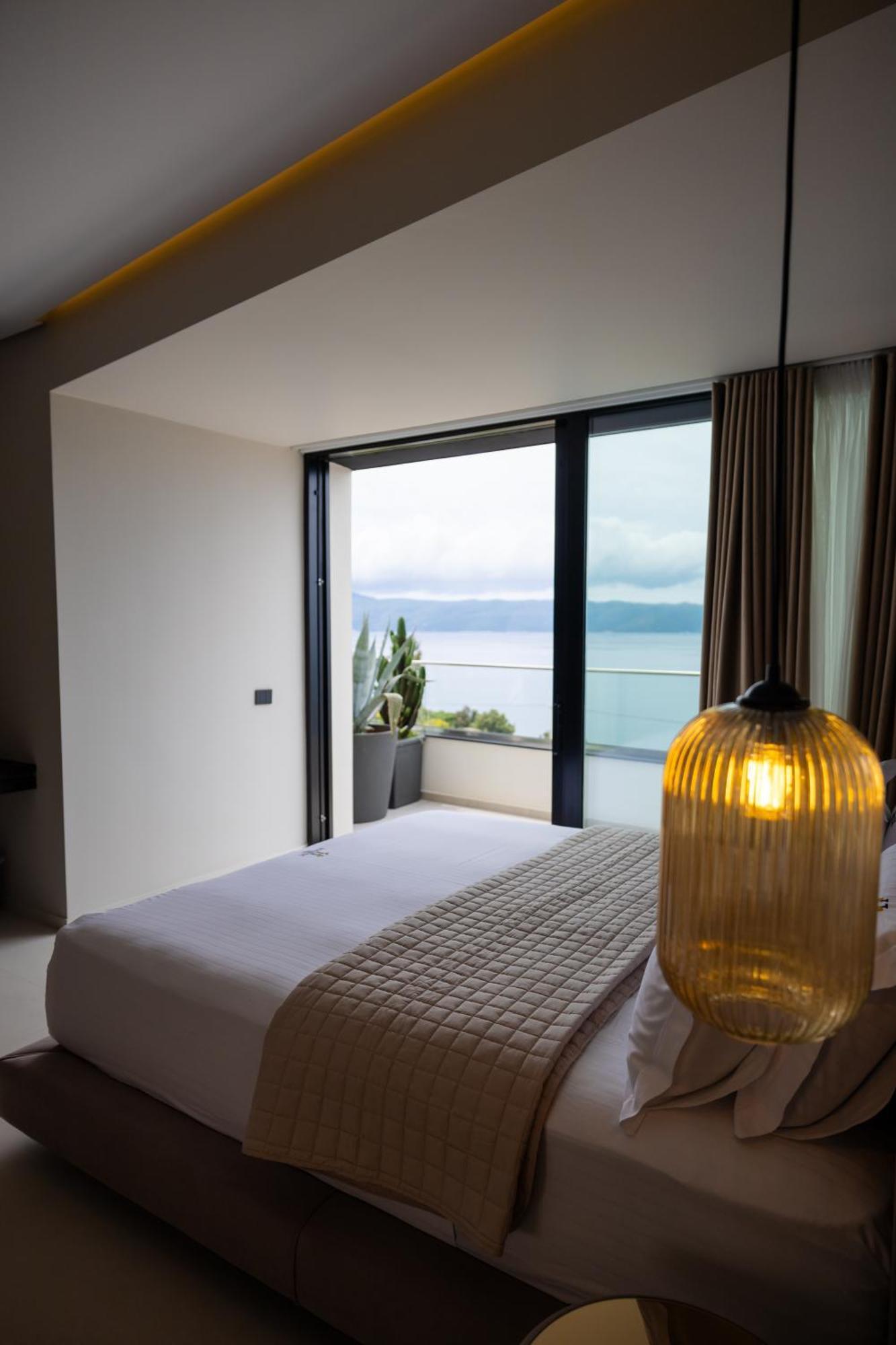 Hotel Majestic Radhima Kültér fotó